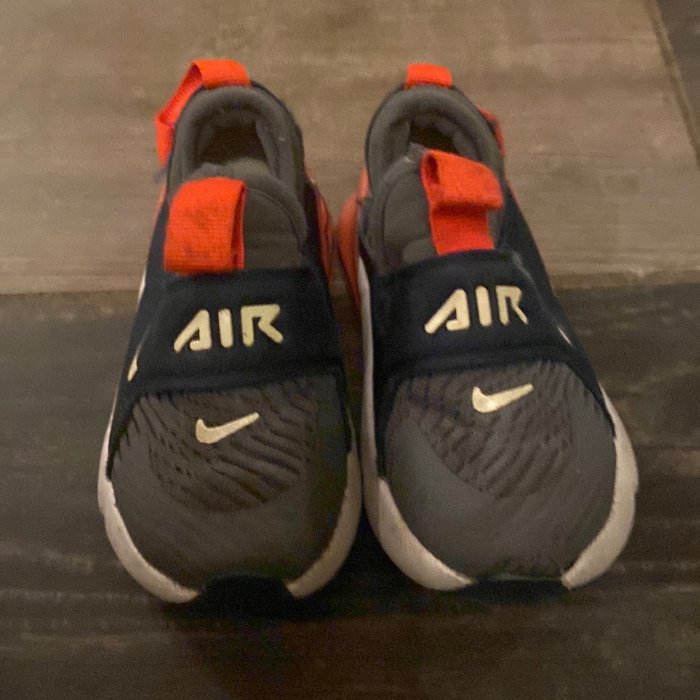 6c toddler Nike sneaker slip on air max
